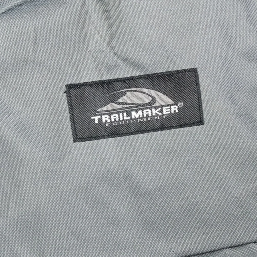 👔 Trailmaker Gray Backpack - Picture 4 of 5